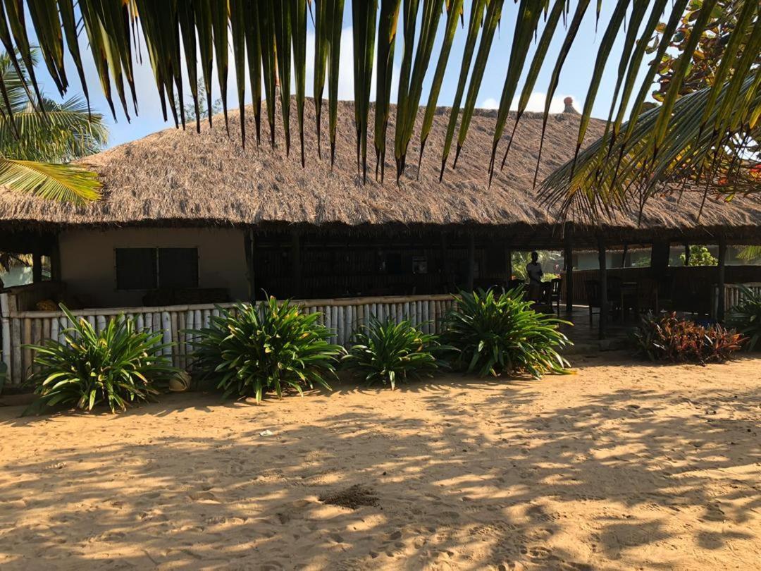 The Akwidaa Inn Kültér fotó